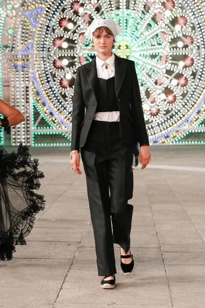 Look 69